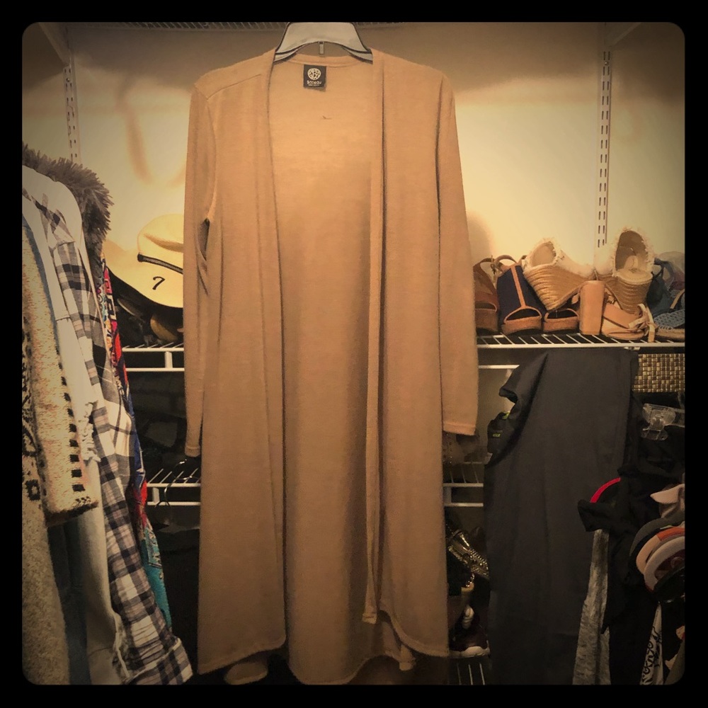 Cardigan beige brown